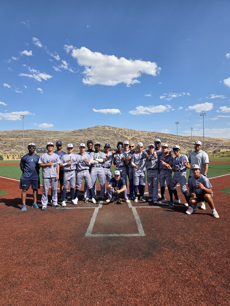 JakeTodd2027's tweet image. 19u Summer Invitational Champs 2025 @SSMathletics 

@bjguinn_ @bguinn21