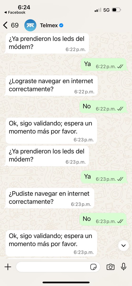 IsmaelFrausto's tweet photo. Así platica uno animadamente con el chatbot de @TELMEXSoluciona en un bucle infinito de no solución.
Y, por supuesto, sigo sin servicio. https://t.co/e1S5G61aIl