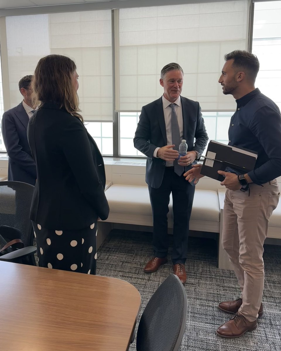 Sflecce's tweet photo. Productive meeting today with @EllisDon — one of Canada’s leaders in building infrastructure. We talked about how we can position Ontario to lead the AI economy with clean, reliable, made-in-Ontario energy.

By building the right infrastructure and unlocking private investment, we can attract global data centres, protect our grid, and power the next generation of jobs right here at home.