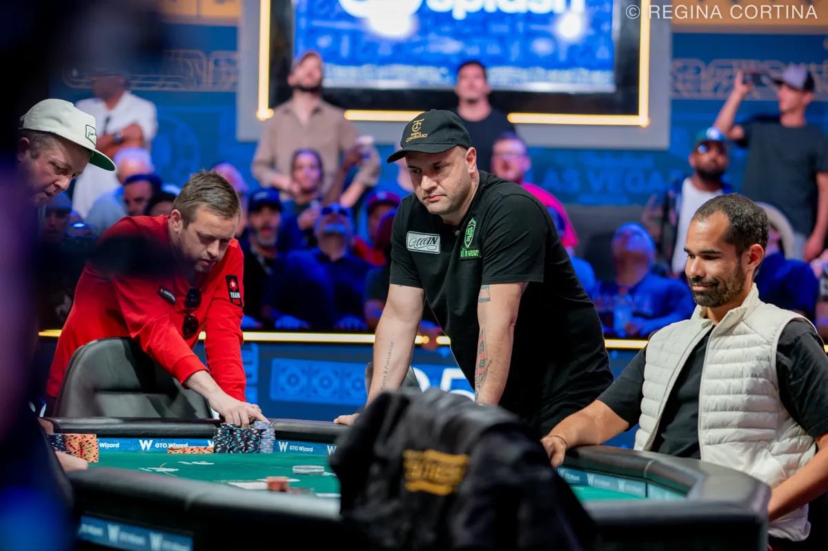 EricMizrachi's tweet image. Tonight the family come in to watch @TheGrinder44 make history @WSOP Main Event tomorrow. #TeamMizrachi #wsop #mainevent #pokergo #pokernews