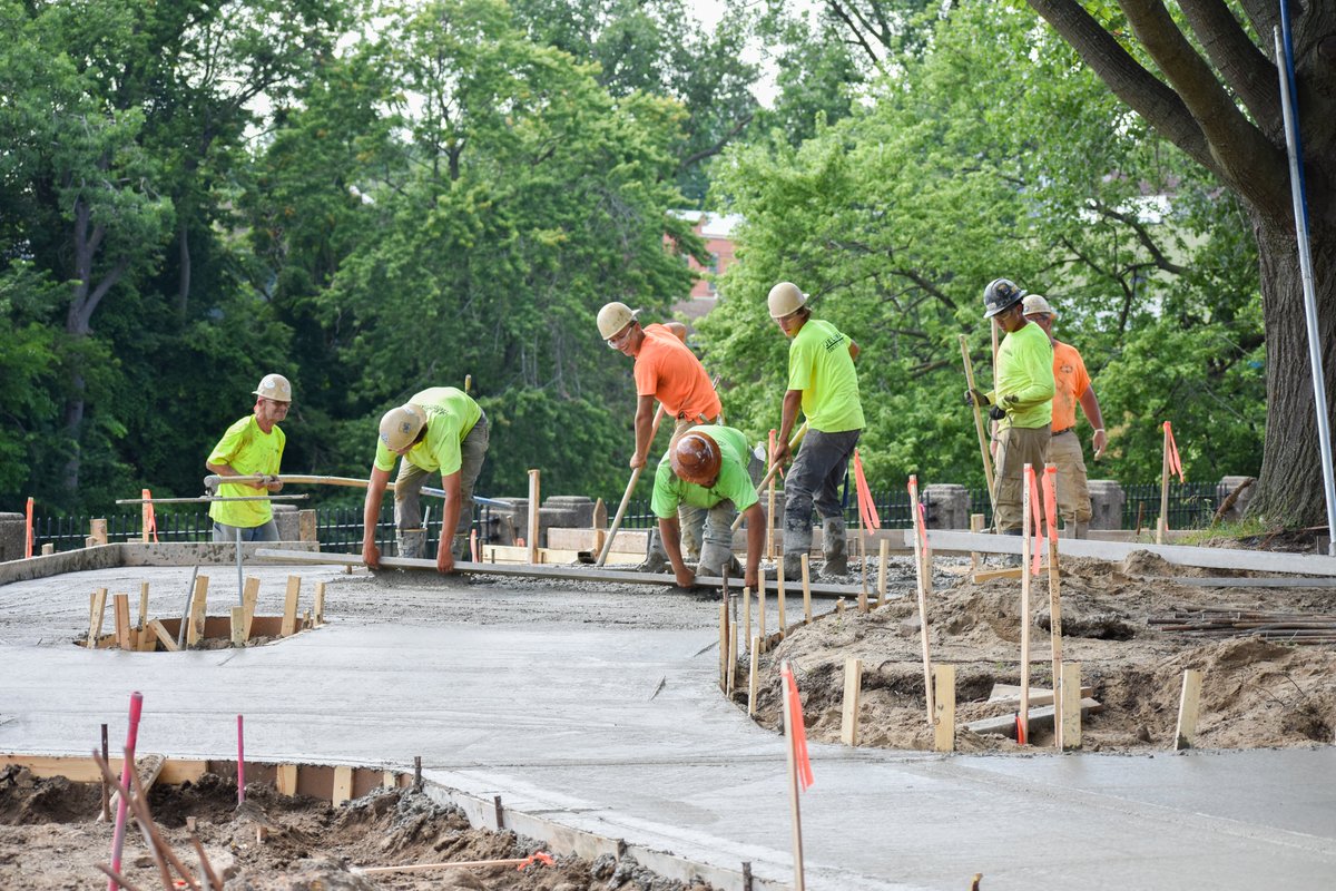 WielandBuilds's tweet photo. WIELAND wrapped a concrete pour at Lansing’s Brenke Fish Ladder, creating the new amphitheater entrance with benches, swings, and fire pit views of the Grand River. This is the third park WIELAND has built with the Community Foundation! #WIELANDbuilds #CommercialConstruction https://t.co/qcaitNHTYT