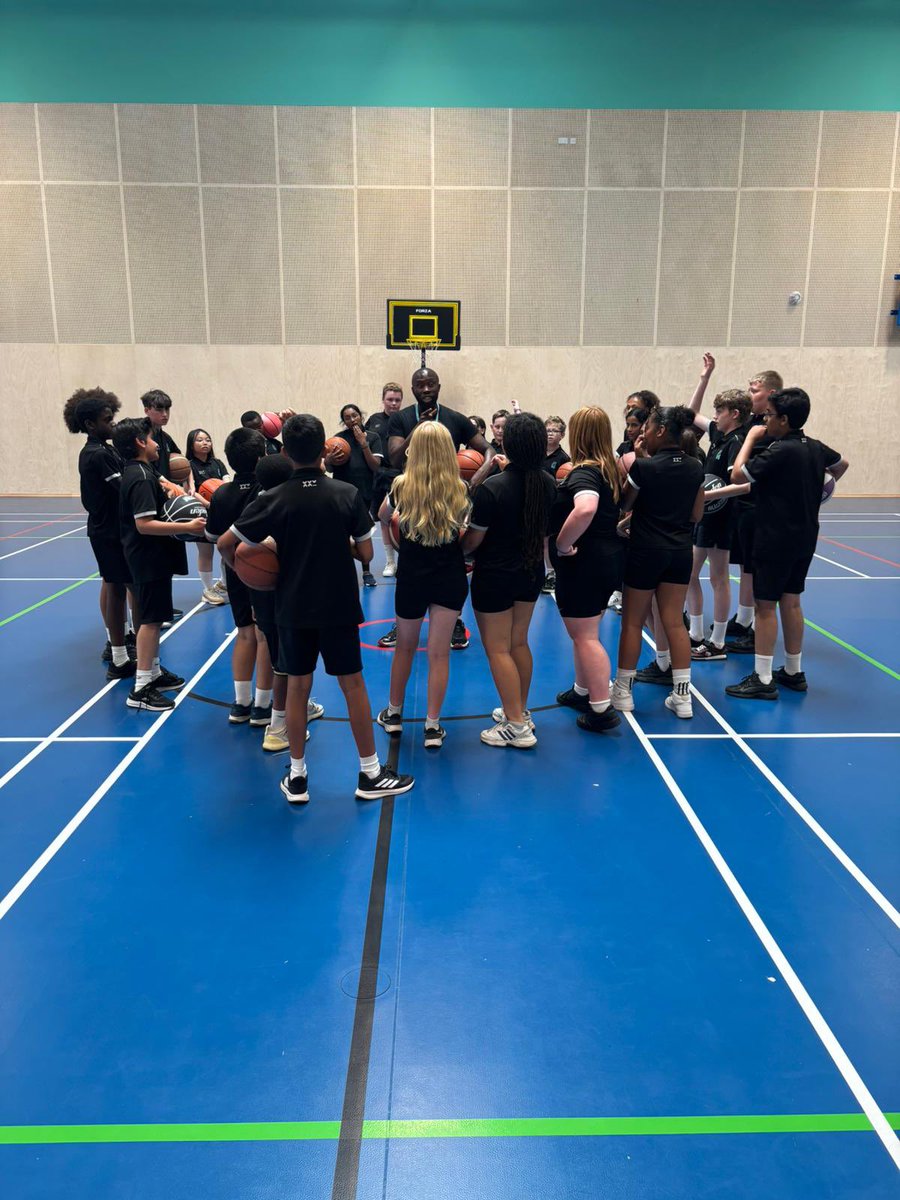RiverAcReading's tweet image. Year 7 enjoyed a brilliant Enrichment Day today, delivered by @BriymUk: basketball, sound-bathing, art, dance and more.
With the focus on resilience and positive mindsets, it was a different lesson with a very similar River message.
#YouHaveGotThis