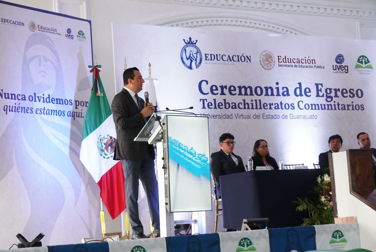 🎓 ¡Orgullo en San Luis de la Paz!
203 alumnas y alumnos del Telebachillerato Comunitario celebraron su graduación con el respaldo de sus familias y comunidades.