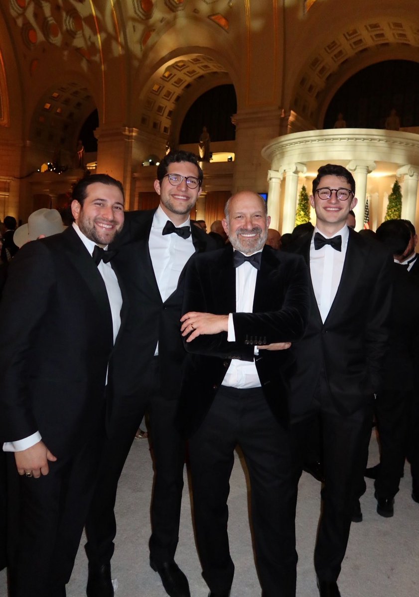 Brandonlutnick's tweet image. Happy Birthday to the greatest Secretary of Commerce in American history and the best dad of all time! Under President Trump and your leadership, this administration is killing it. Couldn’t be prouder @howardlutnick !