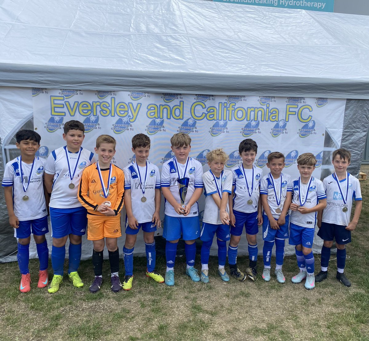 Carl Barrie tweet media