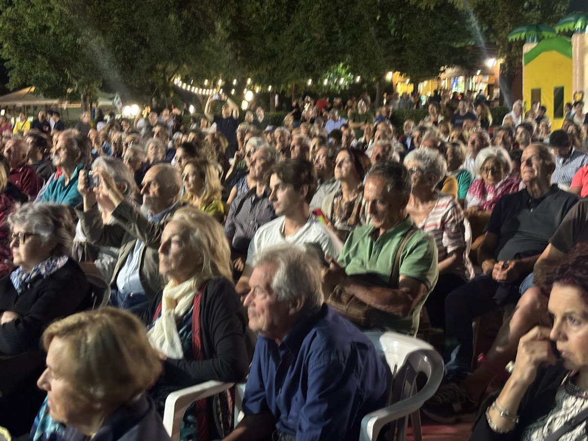 Perignano (Pisa). Questa storia del 5 per cento del pil e degli 800 miliardi eu per le armi la ritengo demenziale. So che qui non c’è John Wayne ma anche se ci fosse un John Wayne europeo gli direi il 5 per cento del pil vale 400 miliardi di euro: 1/