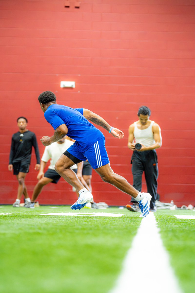 DwightDobbins's tweet photo. @TulsaFootball is in good hands coming out the transfer portal…
#Homegrown / #Nationallyknown
@Sooner7v7
#BuiltDifferent https://t.co/BRHiclzr66