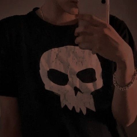 TheDynamightboi's tweet photo. 📌Pinned Post📌

           🧡Katsuki Bakugo🧡

I am gay and 26  I am married to ❤️@shoto_sobaroki 💙and dating 💚@HimdoryiaIzuku 💚 and have an amazing son 🩷@RyosukeTheGreat 🩷

🤮Endeavor sucks balls🤮

🤮@Mineta_mino 🤮 https://t.co/ieztzV9c19