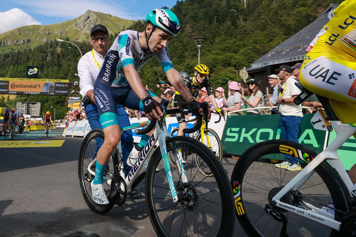 BHRVictorious's tweet image. 🇫🇷 #TDF2025 | ST 10 REPORT 

🗣️ @lennymrtz1 “The ‘maillot à pois’ is incredible. It’s something I have dreamed of since I was young. I tried for the stage but the guys ahead were just too strong.” @LeTour 

#RideAsOne #BastilleDay 

🔗 bit.ly/4kGKANF

📸 @SprintCycling