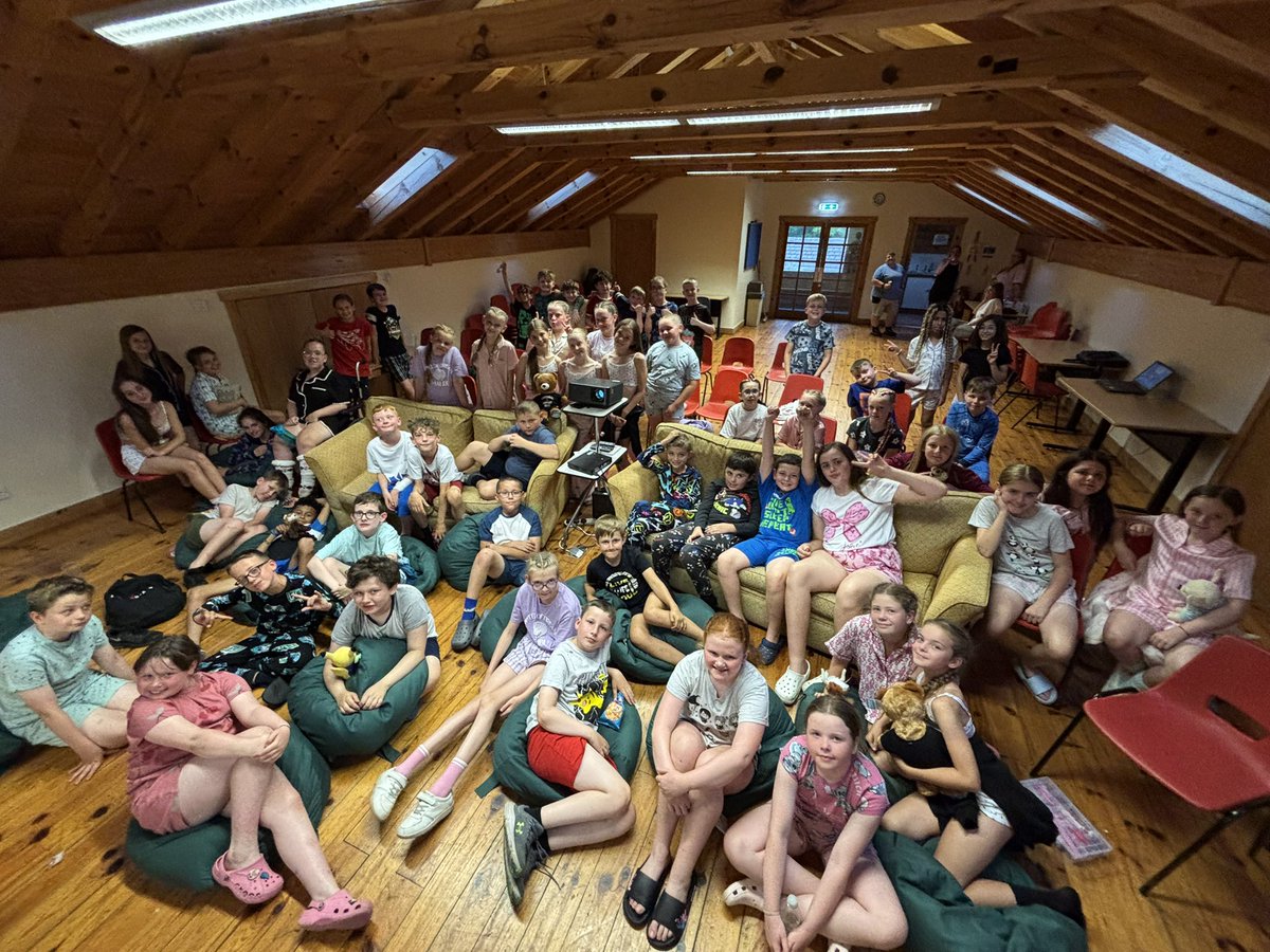 KirkbyTrips's tweet photo. We have nearly come to the end of a very busy first day. The children have all had fun and their behaviour has been impeccable. Hot chocolate, biscuits and a film to end a great day. Good night everybody from a sunny Barnstondale. 👋 😴 https://t.co/6wCDI9lwj9