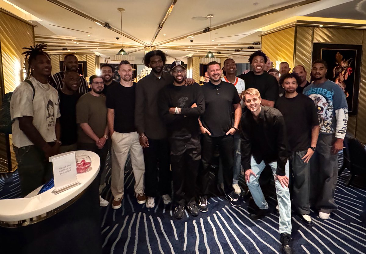 lukeloucks's tweet image. Great night at NBA summer league last night celebrating our former @FSUHoops players who have gone on to be executives, coaches, and players at the professional level.
This get together will continue to grow in years to come. Go Noles!
#connected