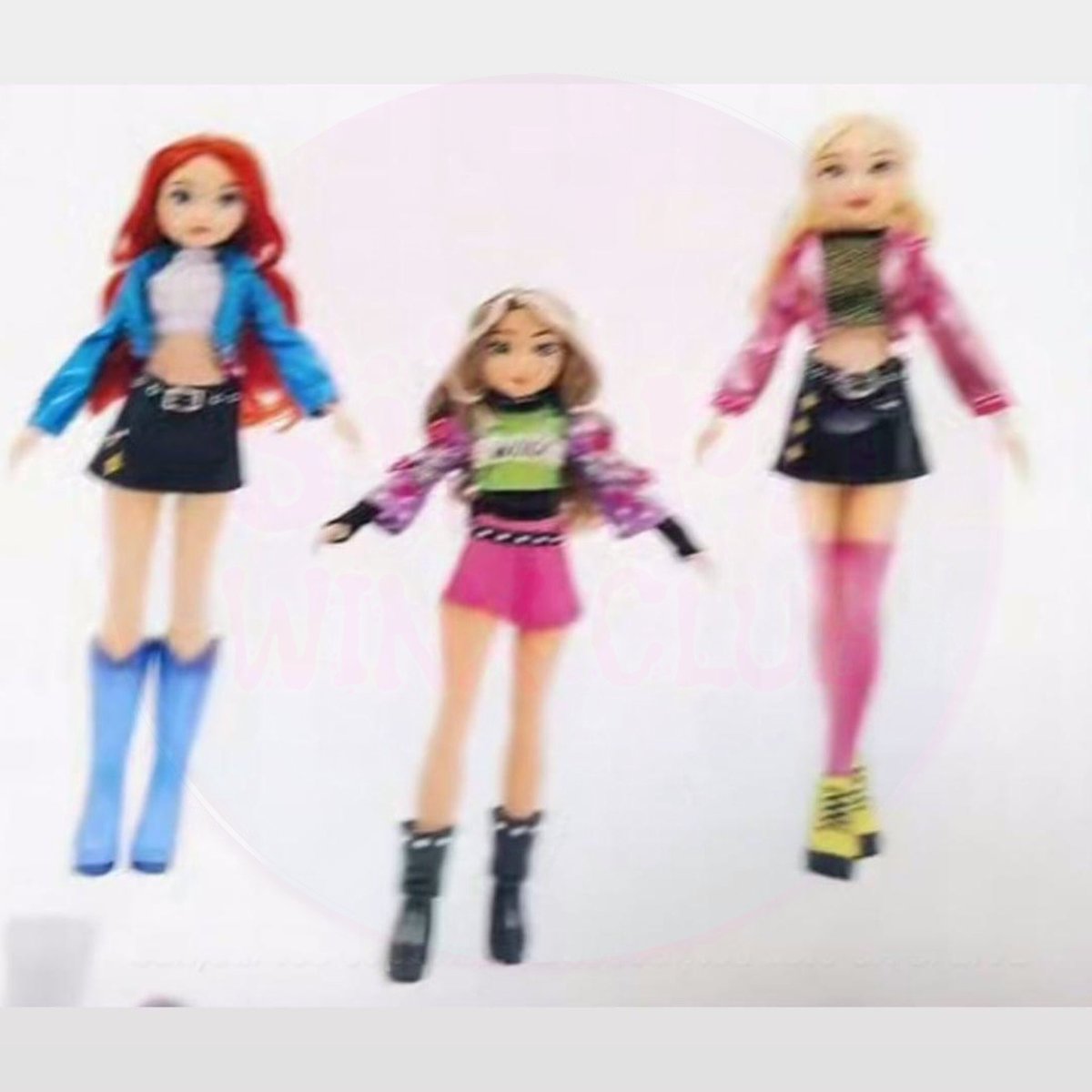 sihirliwinx_tr's tweet image. 🚨 REBOOT NEWS - Giochi Preziosi Dolls!
A new look at the Giochi Preziosi dolls including:
- All Winx fairies in their casual and fairy outfits!
- Bloom, Stella and Flora in their concert outfits!
Thanks to doll_love0808