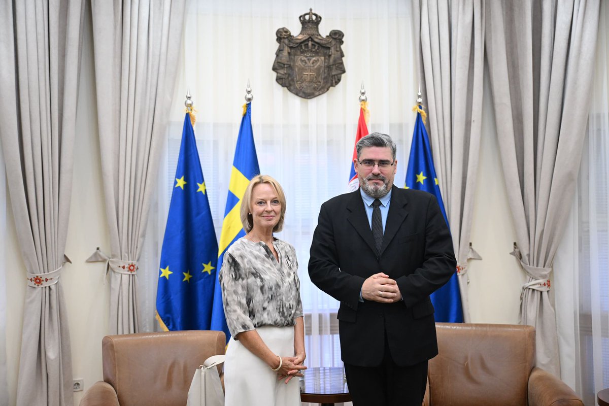nstarovic's tweet image. Had a good discussion with @SweAmbBelgrade today, expressing gratitude for Sweden's steadfast bilateral support. I highlighted Serbia's reform priorities and our roadmap to EU membership. 🇷🇸🇸🇪 #SerbiaToEU