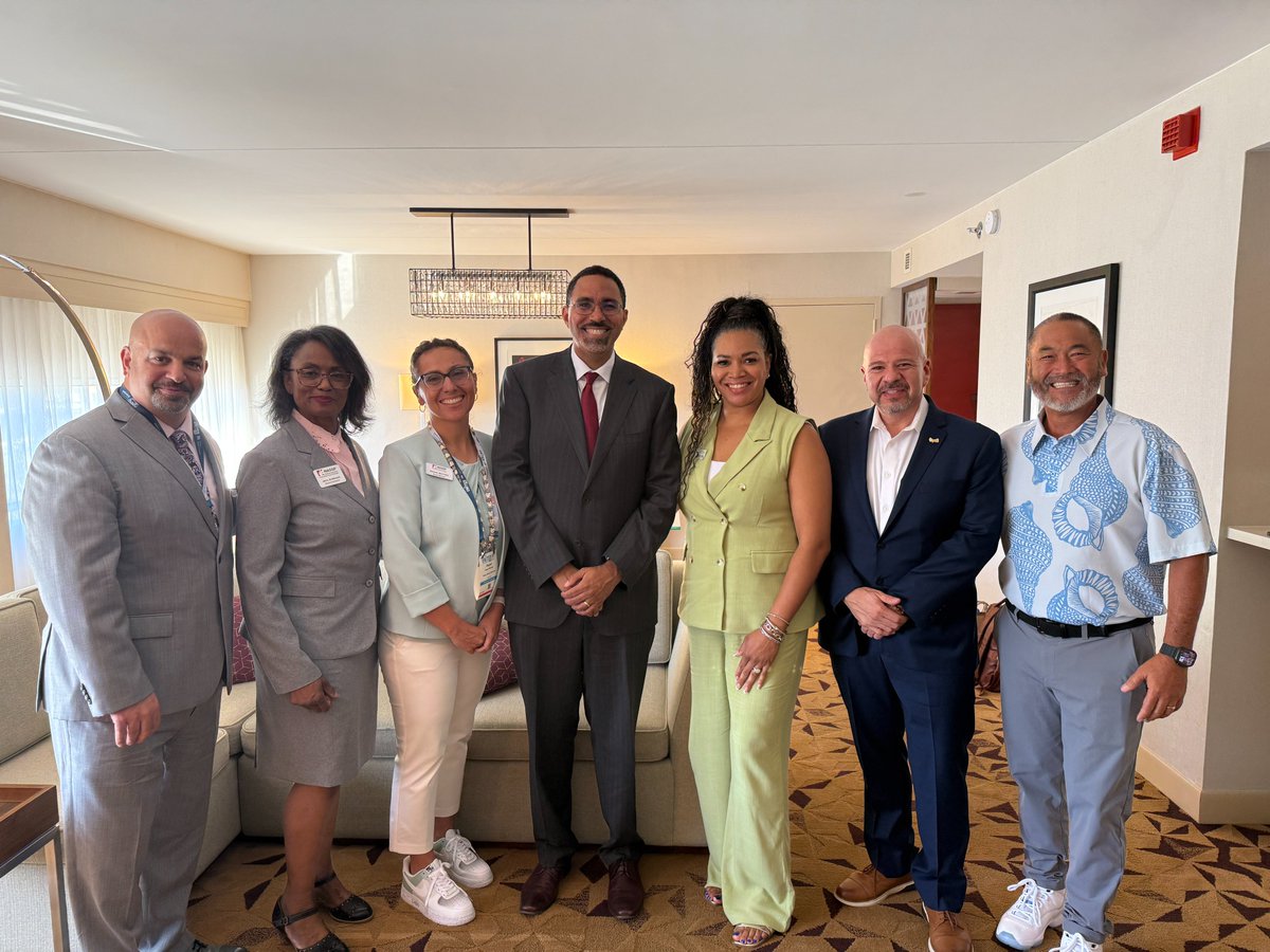 JohnBKing's tweet image. Grateful to have joined Raquel Martinez and the inspiring community of school leaders of color at UNITED 2025 for a powerful conversation about leadership, equity, and the path ahead.

Thank you to @NASSP  for creating space to celebrate the impact of school leaders who are…
