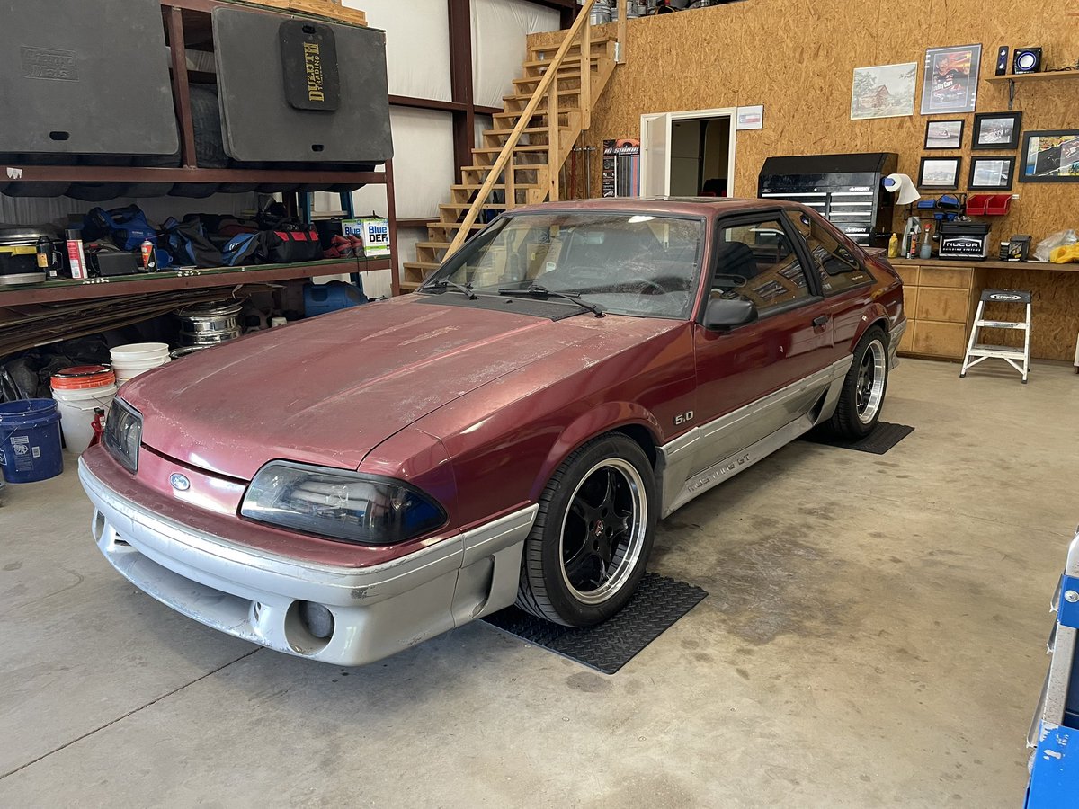 Ajvasquez88R's tweet photo. #projectfoxbody slowly continues. Just need a new paint job and she will be cruise worthy. https://t.co/B2kice4FQc