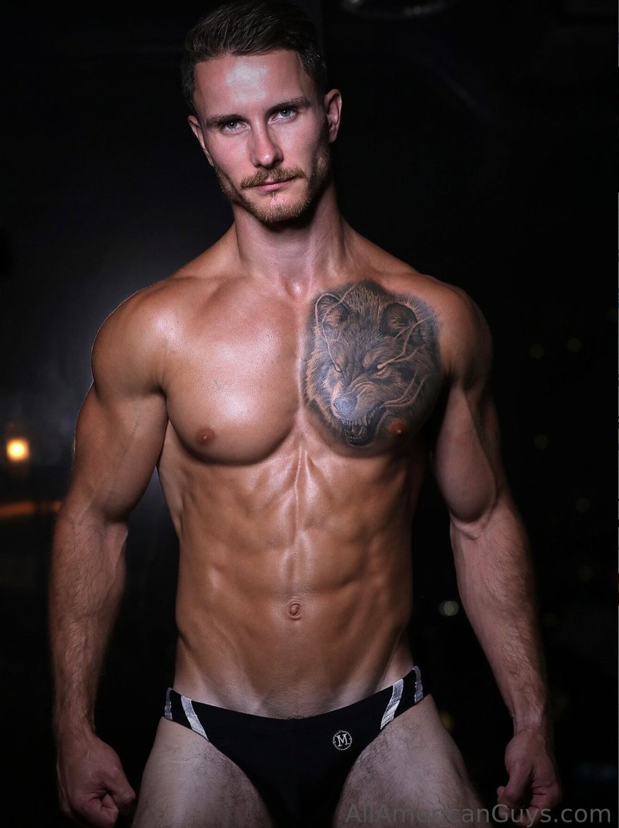Live with Ryan K .right now. Come join