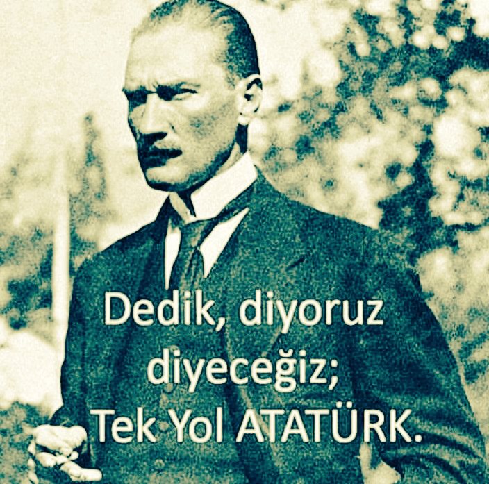 Babalar,Anneler
Birer okul olun...
Okul artık sizsiniz...
Çocuklara laik Cumhuriyeti,
Cumhuriyet sevdasını,
Cumhuriyet Devrimlerini öğretin.
Mustafa Kemal ATATÜRK'Ü anlatın...
UNUTMASINLAR‼️
/BEKİR COŞKUN/
🇹🇷❤️🇹🇷
#ATATÜRK