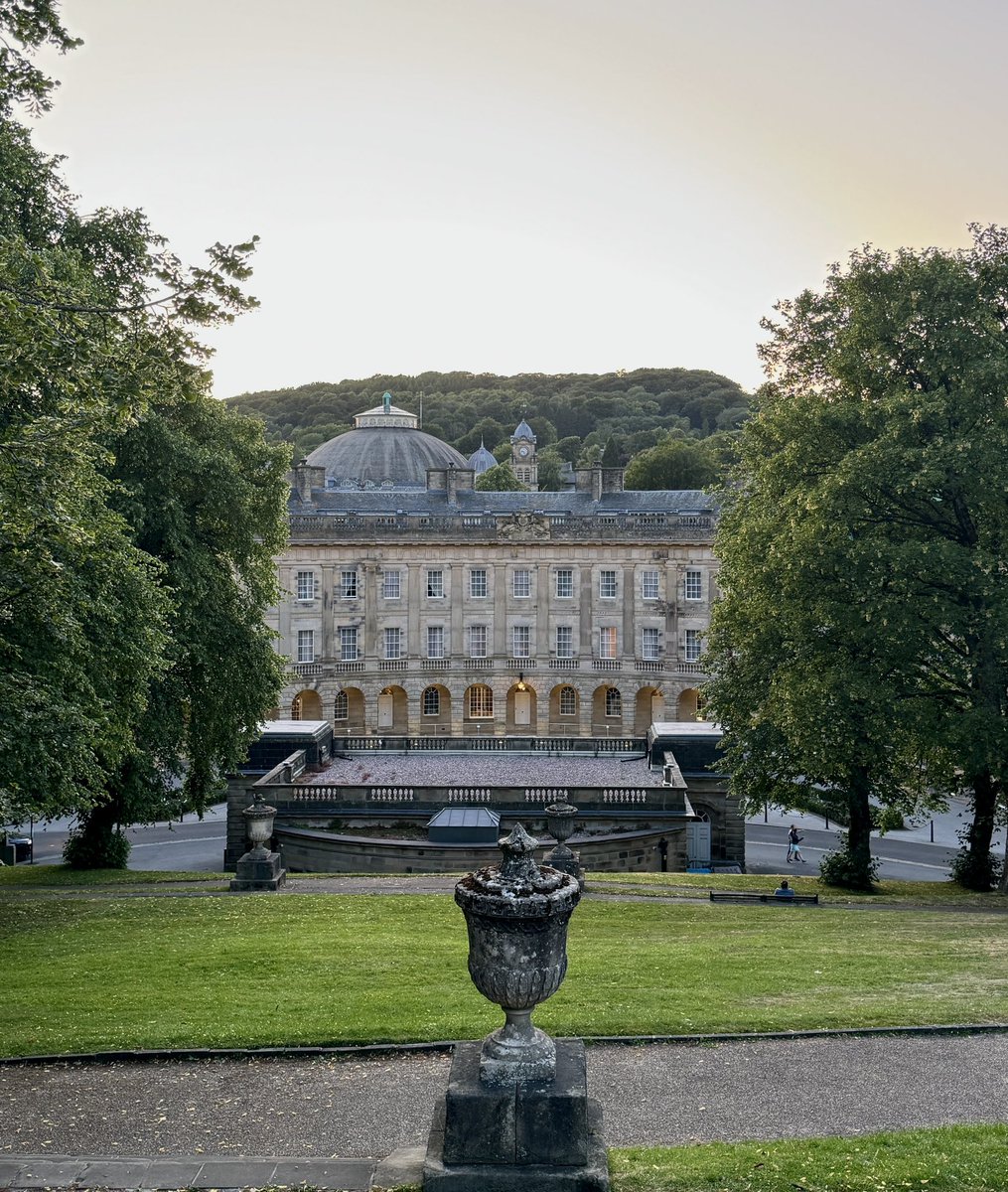 arthistorynews's tweet image. I’m in Buxton, to do a turn at their International Festival. Fine town!