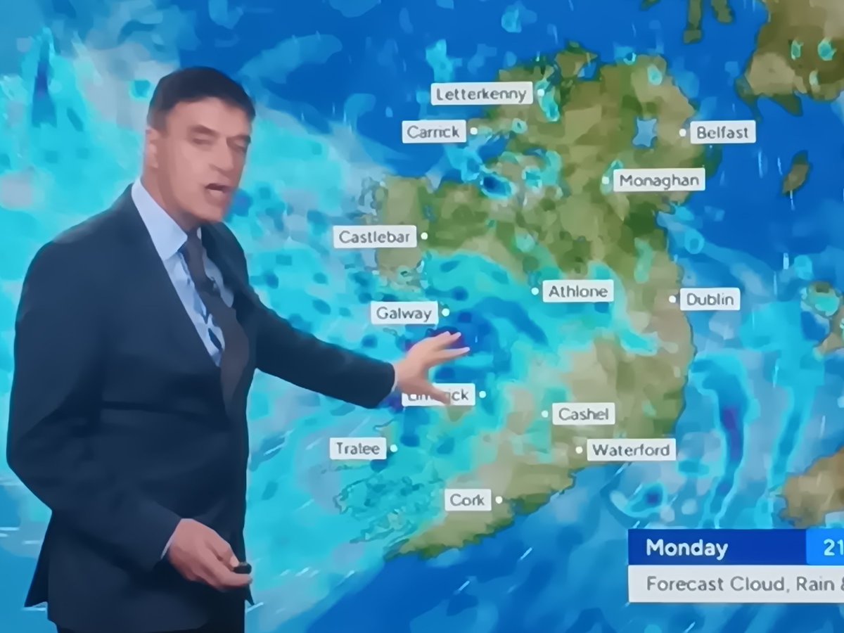 Eoin Kelleher (@eoinyk) on Twitter photo I like <a href="/MetEireann/">Met Éireann</a> 's new graphics on RTÉ because they've clearly restored Cashel as the capital of Munster I like <a href="/MetEireann/">Met Éireann</a> 's new graphics on RTÉ because they've clearly restored Cashel as the capital of Munster