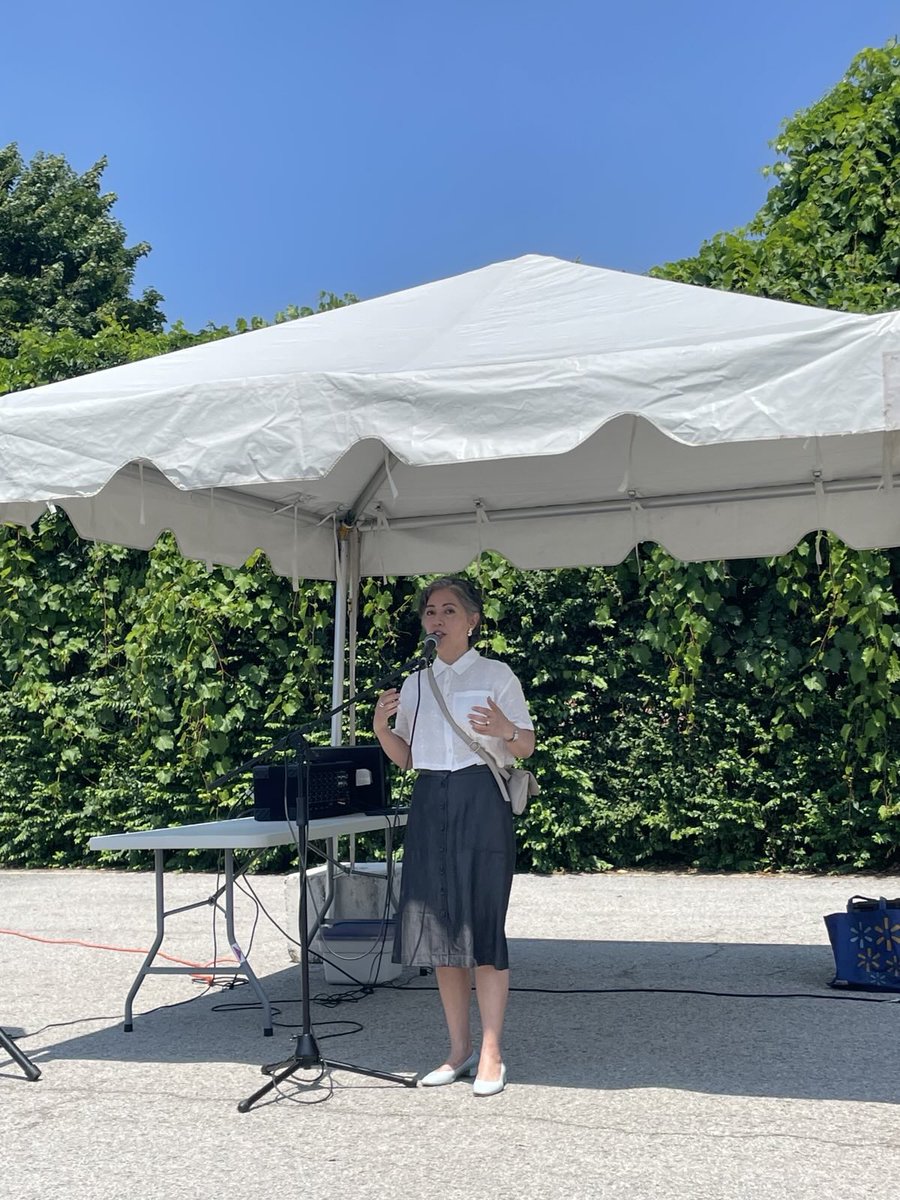 BravoDavenport's tweet image. Great to see so many neighbours on Saturday afternoon to welcome @CovenantHouseTO as the operator of the new youth shelter at 1615 Dufferin St!
Thanks to everyone who joined us for games, music, face painting, food, and conversation about welcoming our new neighbours.