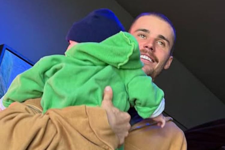 My God, I am only one fan of Justin who doesn’t know he has 11 month old baby 🥹❤️