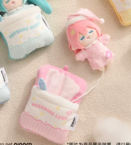 DailyNegitoro's tweet image. Day 342: Sweet dream Series plush card holders :3 (🎤) #初音ミク #巡音ルカ #ネギトロ #mikuluka #VOCALOID