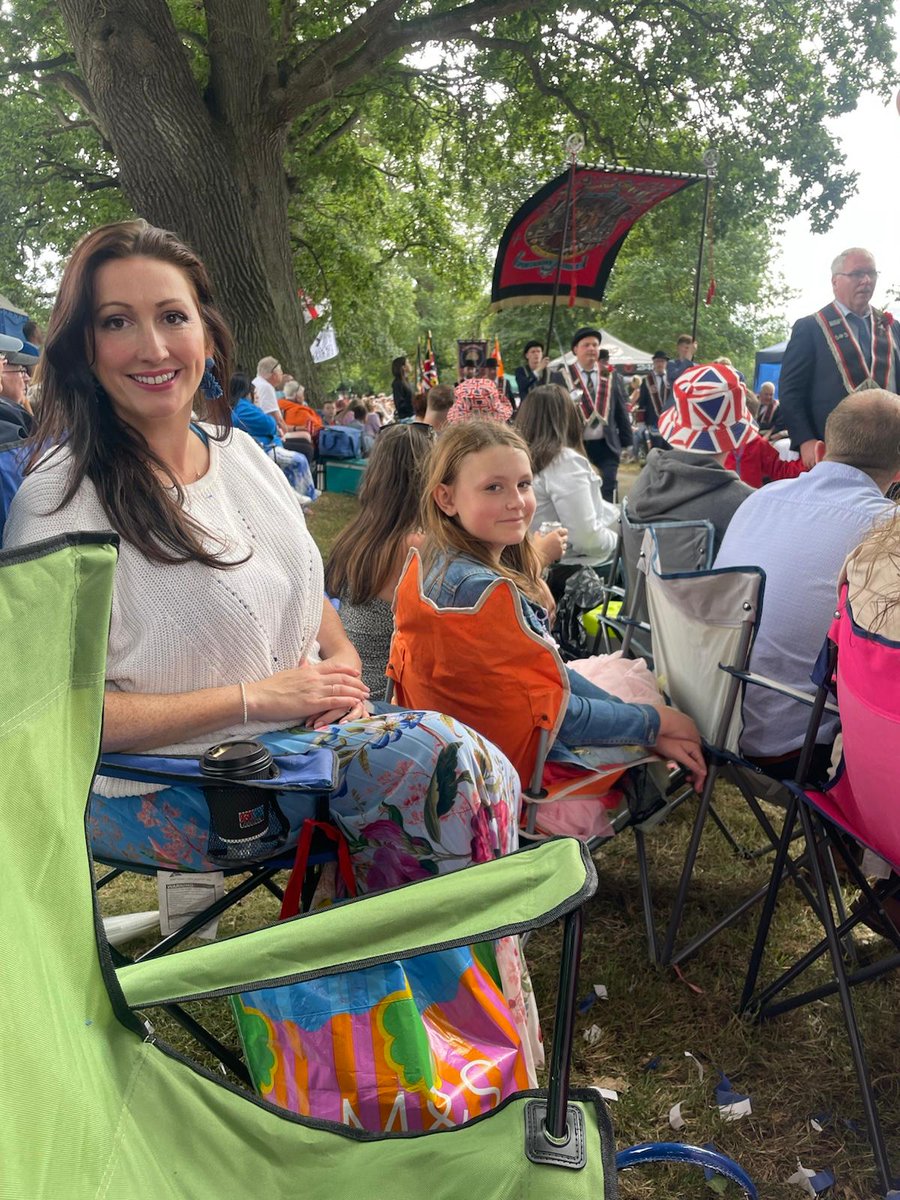 little_pengelly's tweet image. What a fantastic Scarva Parade 2025! The place was absolutely packed with an estimated 100,000 in attendance with a huge parade. A great family day out, so lovely to meet with and speak to so many folks from across Northern Ireland! ♥️🖤♥️🖤