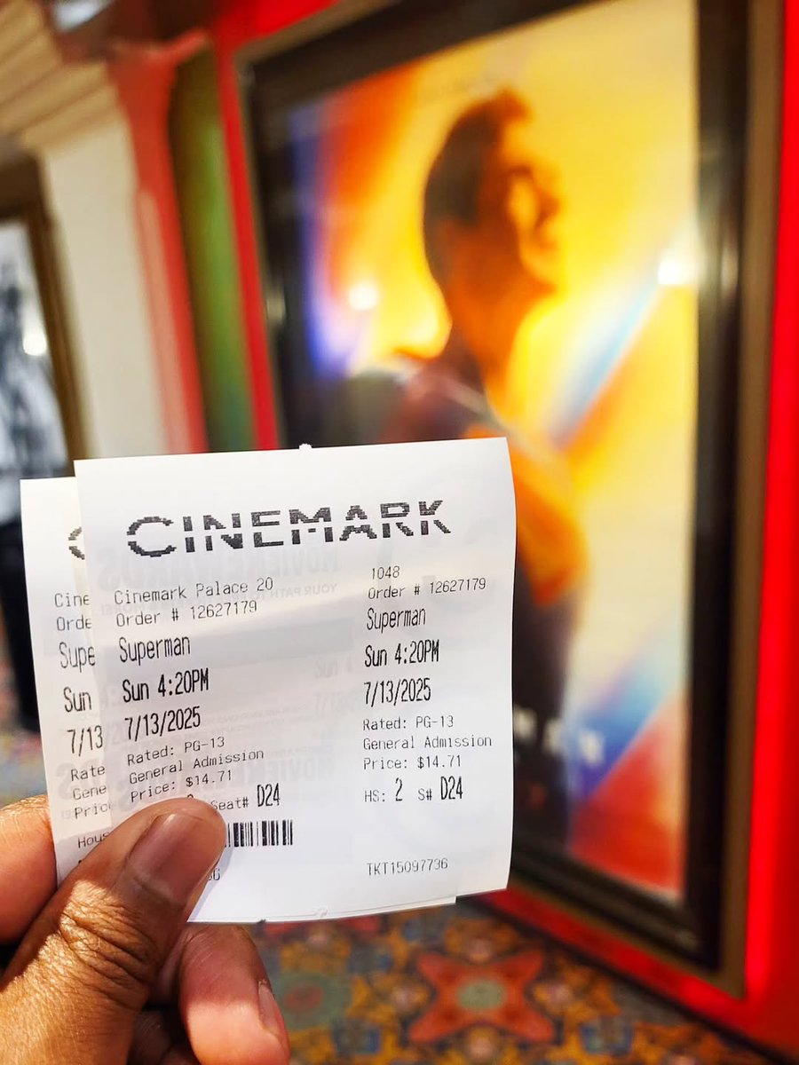 It's Showtime at <a href="/RegalMovies/">Regal</a> &amp; <a href="/Cinemark/">Cinemark Theatres</a>🍿🎥🎫 <a href="/Superman/">Superman</a> 🦸‍♂️👩‍🦲🌎📰 <a href="/JamesGunn/">James Gunn</a> #Superman flies high while having a big heart and making the young #ManofSteel feel grounded 👏👏👏 🌟 Rating: 4.5/5! 🌟

#Superman2025 #JamesGunn #DCComics #Movie #Movies #SupermanMovie #ClarkKent