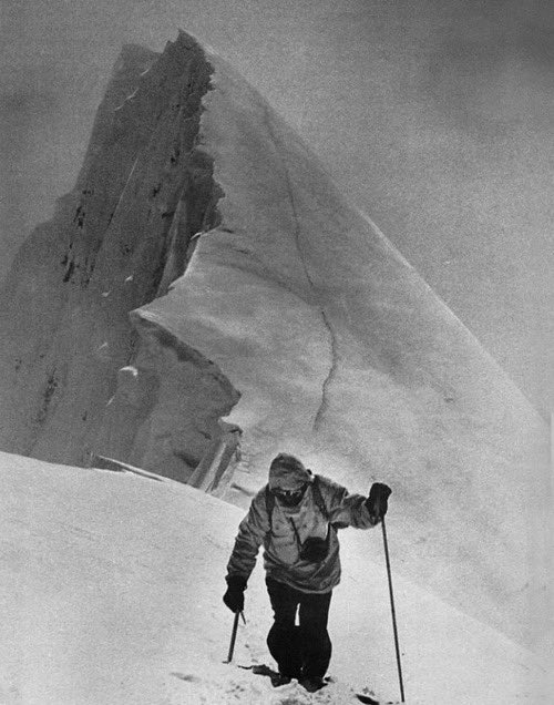 maxyourtest's tweet image. Last photo of Austrian Mountaineer Hermann Buhl before falling to his death on Chogolisa
June 27th, 1957