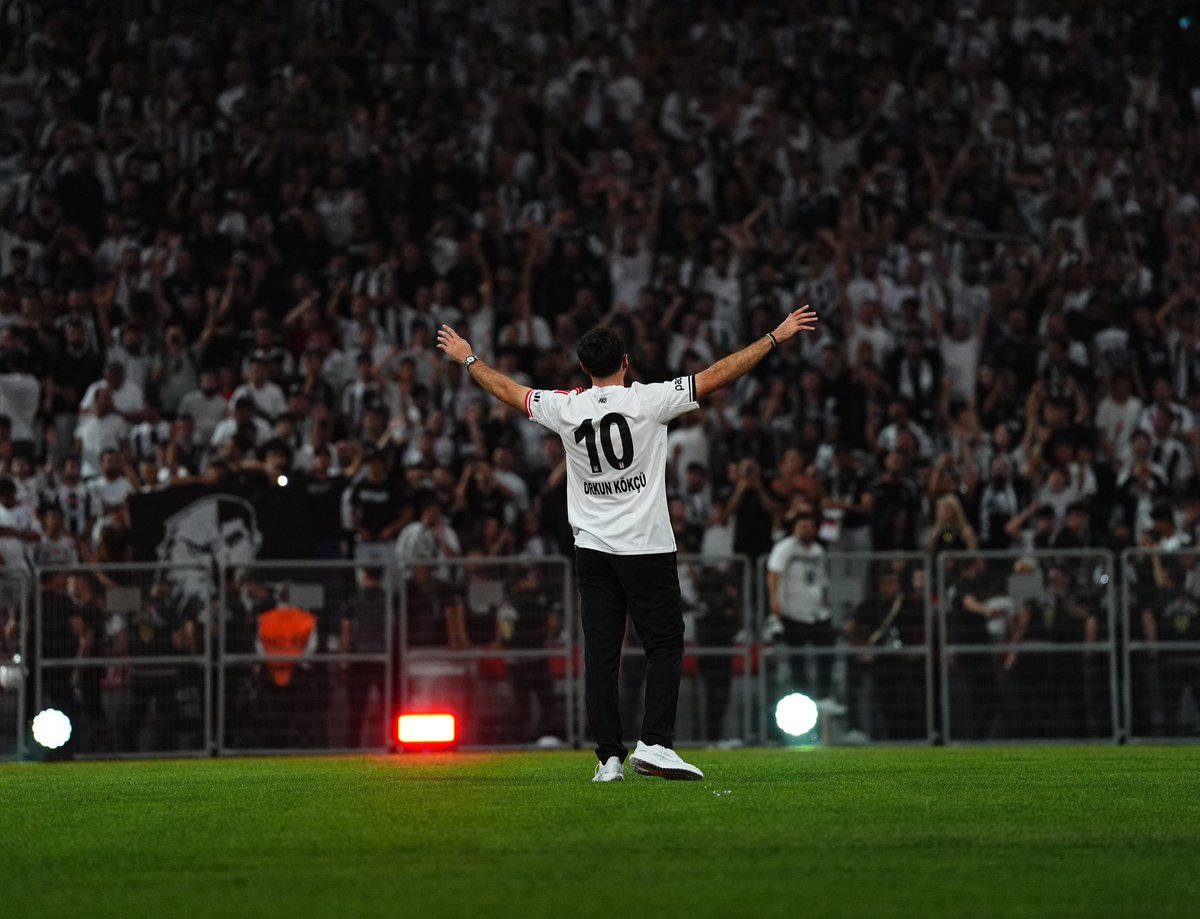 bayrawors's tweet photo. Bu tarihi anlara tanıklık edip fotoğraflamanın mutluluğu... 📸

Yuvana Hoşgeldin Orkun Kökçü 🦅 https://t.co/n52HGGp8FQ
