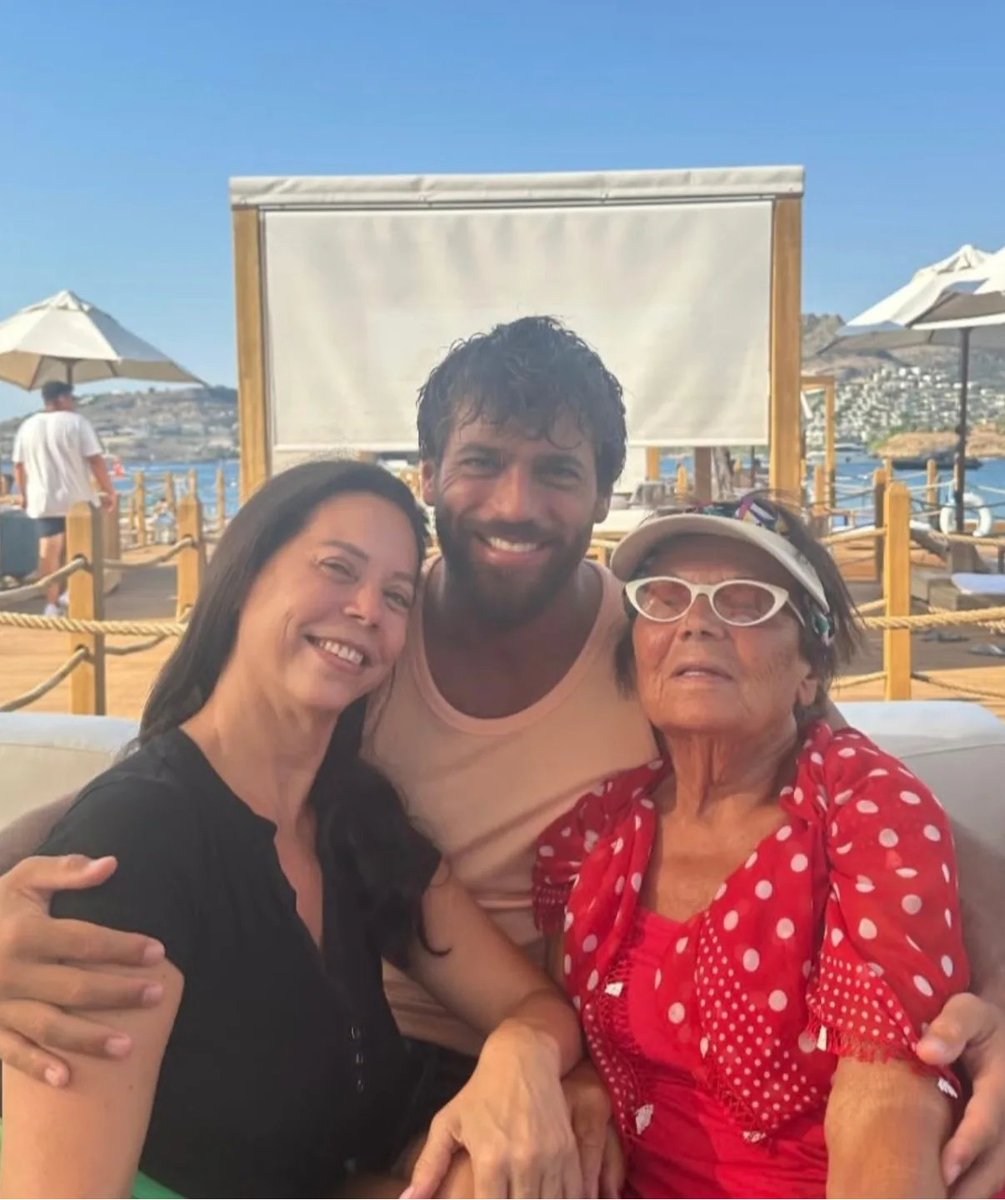 @/guldemcan • Igs 

#CanYaman
#YamanManiaPL 🇵🇱
