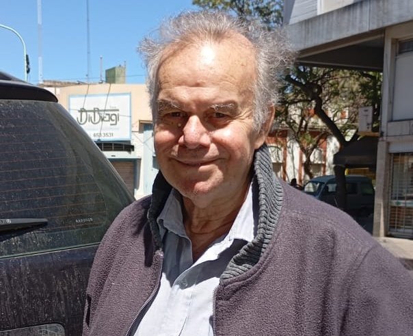 Muerte del psquiatra Zukerman. La Justicia deberá determinar: 1) Si el hombre sufrió alguna intoxicación q le provocara su muerte 2) Si el casamiento entre la enfermera y su paciente fue legal y libre 3) Por qué Simón quería cremar el cadaver, en contra de la tradición familiar.