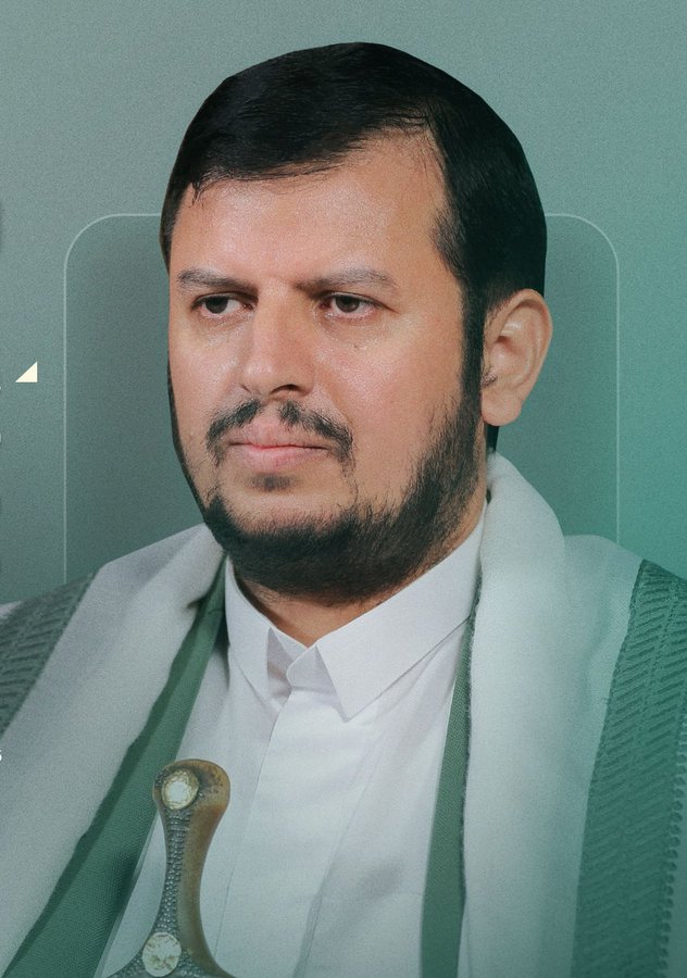 هو الروحُ إن قُلتُمْ أجِبْنا باسمِهِ
هو الفضلُ قال الله نفرحْ بفضلِه

هو العِزُ عزُ الدينِ عَزًّ بِعَزمِهِ 
هو البأس بأسُ الله  لِلكُفرِ كُلِّهِ