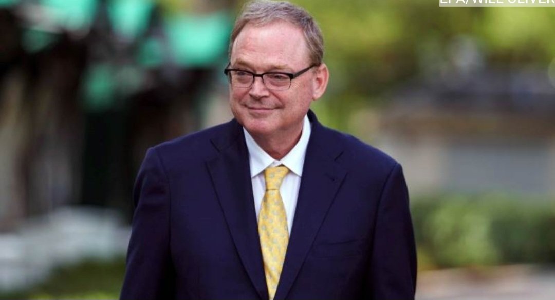 Powell was due for retirement in 2026. Trump should have allowed him to retire with dignity. A guy can only take so much pressure. 
Trump has Haslett lined up to take over from Powell

"United States National Economic Council (NEC) Director Kevin Hassett has emerged as the lead