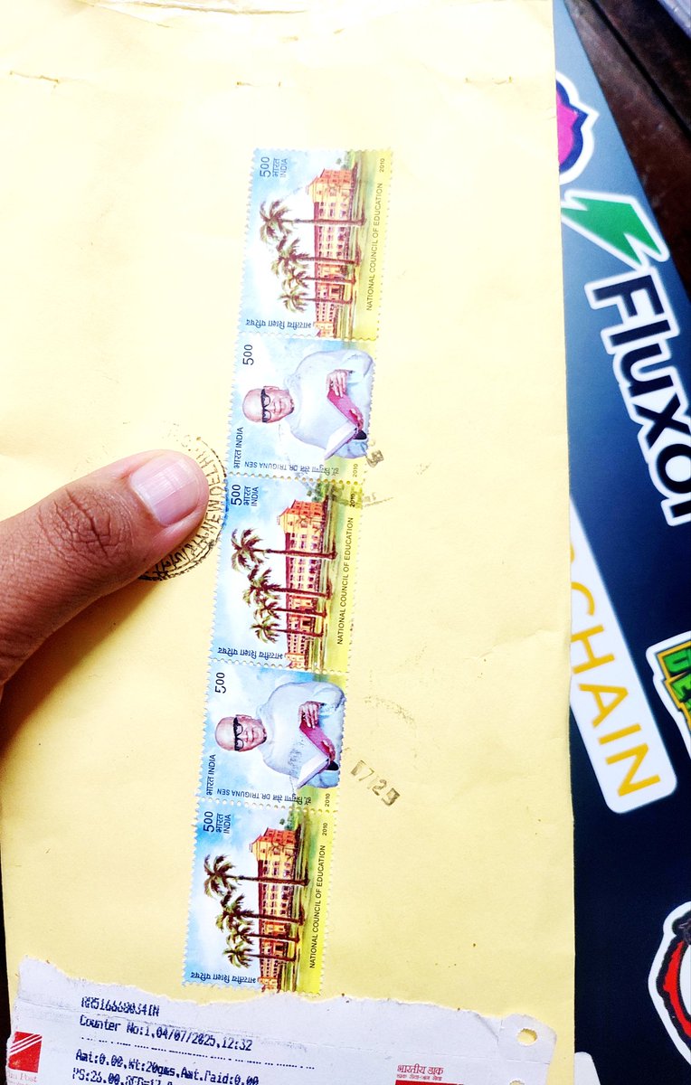 Nouman_wp's tweet image. Got my #AINativeDevcon Stickers. Expecting a T-shirt soon. Thankyou @jaysaadana