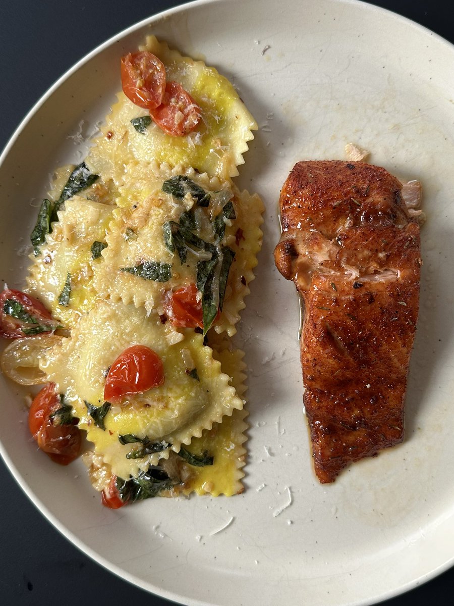 jason cox🌹 tweet media