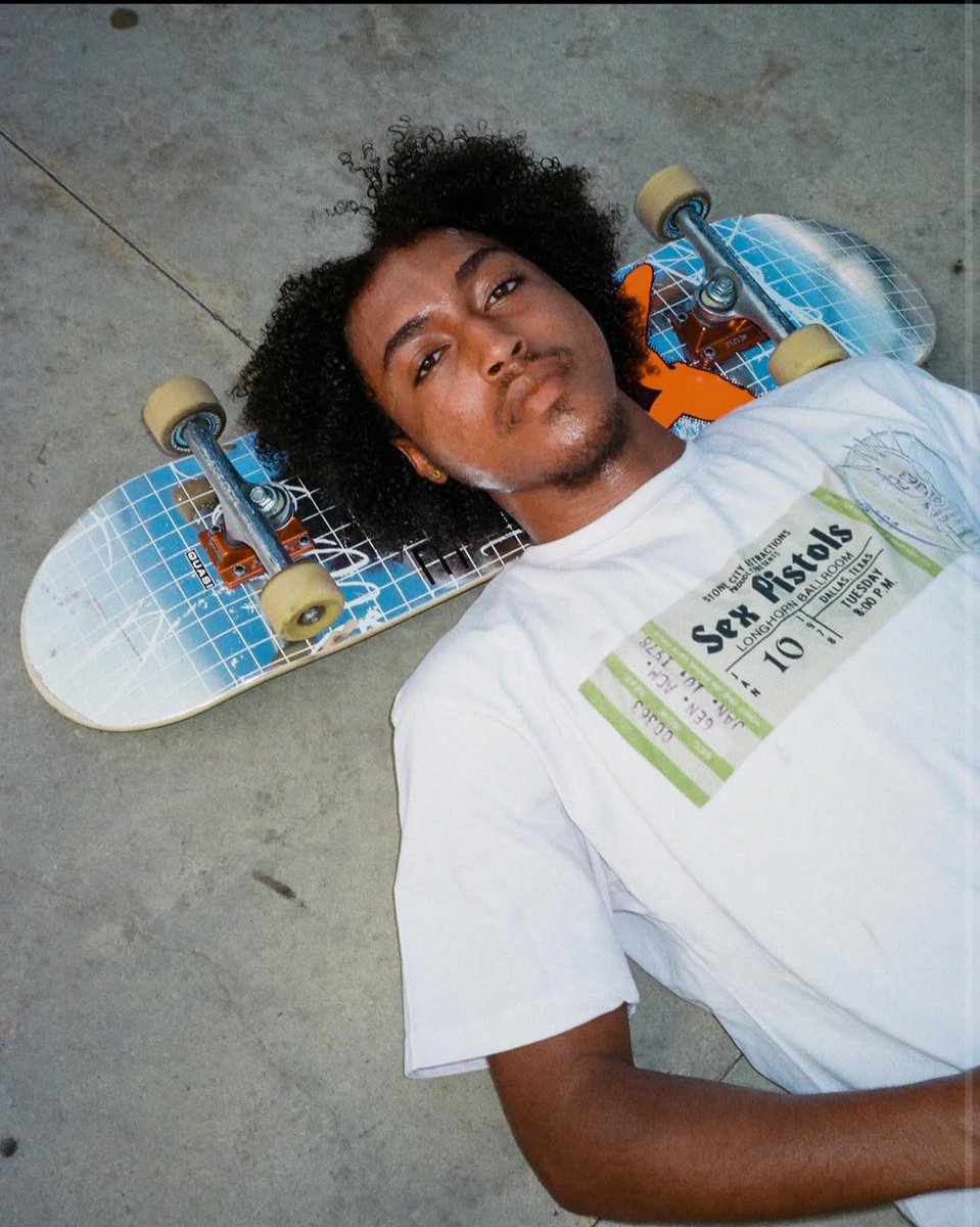 💽 (@wrapflair) on Twitter photo 