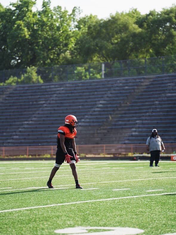 Timothyclay2026's tweet image. Urban prep scrimmage flics 📸📸