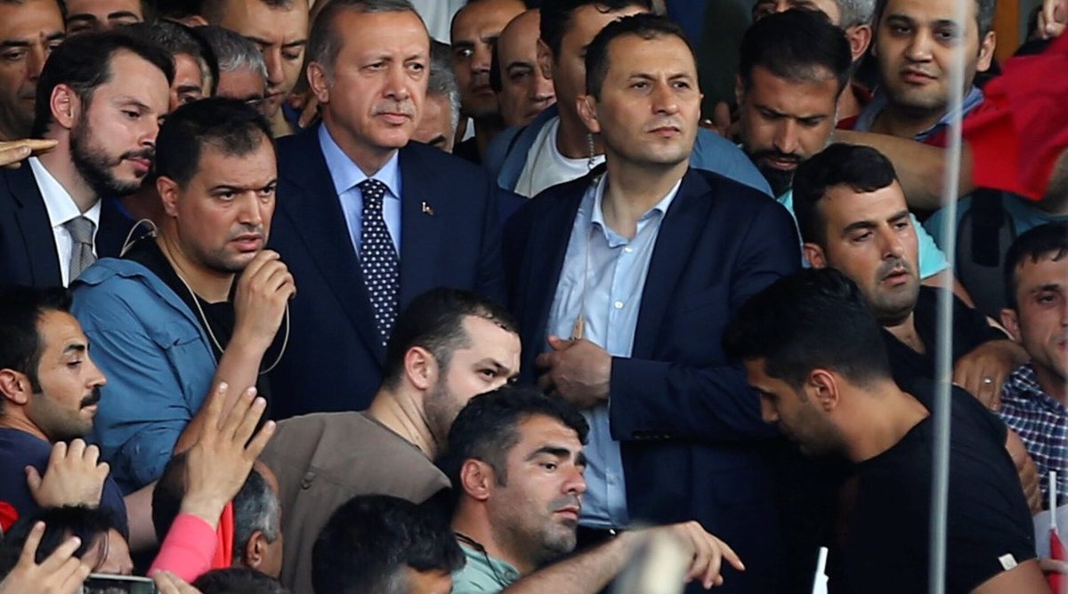 DrEmreOzdemir's tweet photo. Azımızla çoklarını yerle yeksan ettiğimiz bu kutlu günün 9.seneyi devriyesi mübarek olsun.. şehitlerimize rahmet, milletimize selamet, zaferimiz varolsun 🇹🇷 #15Temmuz https://t.co/RMz2snKgSC