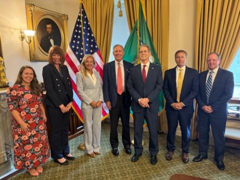 NCTO CEO Kim Glas joined Barnet CEO Chuck Hall, MMI Textiles CEO Amy Bircher-Bruyn, Parkdale CEO Andy Warlick, Milliken EVP Allen Jacoby &amp; Milliken's JP Rammo in important meetings w/ Treasury Secretary Scott Bessent today amplifying U.S. #textiles &amp; key trade/tariff policies.