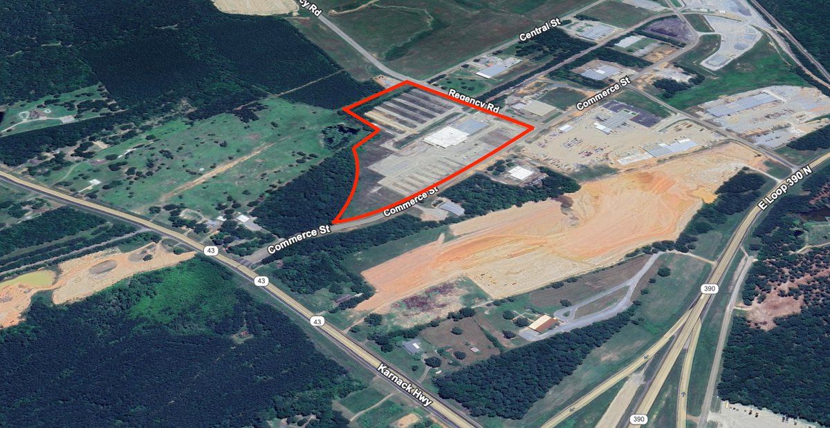 PCPGtyler's tweet image. I don't usually post my listings on X, but this one is kinda nice. 53k+ SF, 19+ acres, gated/fenced rail-served warehouse in tax-friendly East Texas (Marshall).
DM me for more information. And, before you ask, it was definitely an @SIORglobal referral.