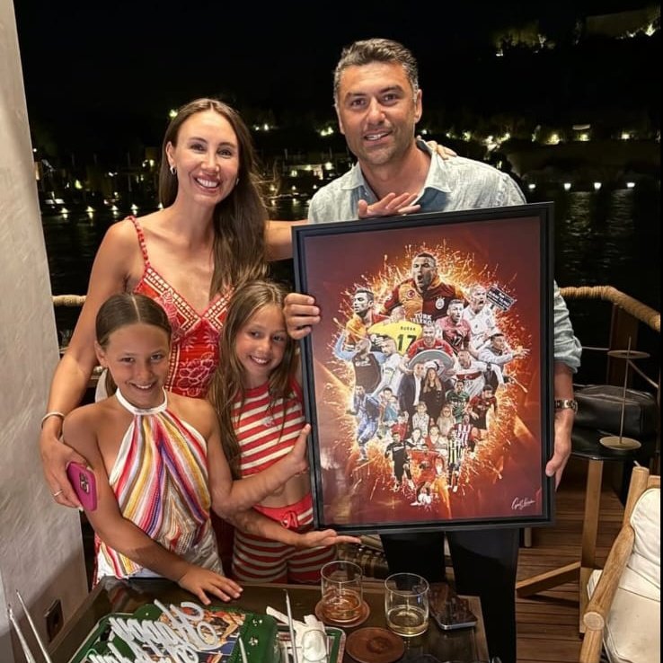 İyi ki doğmuş iki gözümüzün çiçeği.<a href="/yilmazburak17/">Burak Yılmaz</a>