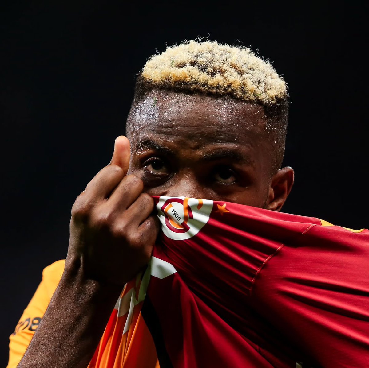 Yaz yazdır paylaş! 
#WeAreWithYouOsimhen