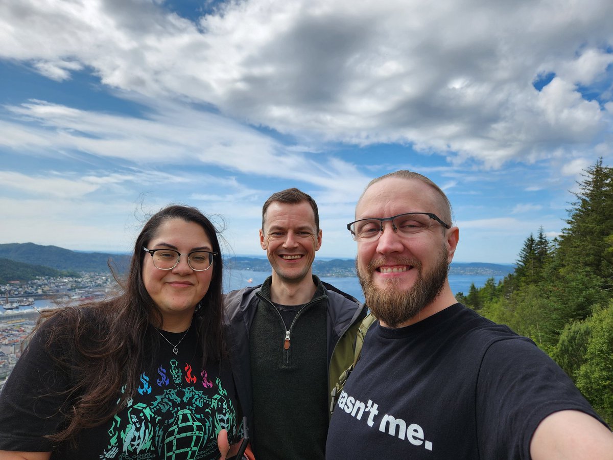 Sadly, my husband and I couldn't make it to SoTFest this year(resident paperwork pending for Norway) but my birthday twinsie came to see us in Norway, so he spent a week with us having our own little faux-mini SotFest. It was amazing having him here and going on IRL adventures🧡