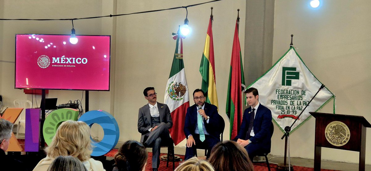 México en Bolivia (@embamexbol) on Twitter photo Celebramos el Dia de México en <a href="/LaPazExpone/">La Paz Expone</a> del Bicentenario, evento que contó con exposiciones sobre un #México moderno y vibrante a cargo de <a href="/EmbaMexBol/">México en Bolivia</a> @camexbol1 y <a href="/udem/">Universidad de Monterrey</a>. Identificamos oportunidades de comercio, inversión y educación entre 🇲🇽🤝🇧🇴. Celebramos el Dia de México en <a href="/LaPazExpone/">La Paz Expone</a> del Bicentenario, evento que contó con exposiciones sobre un #México moderno y vibrante a cargo de <a href="/EmbaMexBol/">México en Bolivia</a> @camexbol1 y <a href="/udem/">Universidad de Monterrey</a>. Identificamos oportunidades de comercio, inversión y educación entre 🇲🇽🤝🇧🇴.