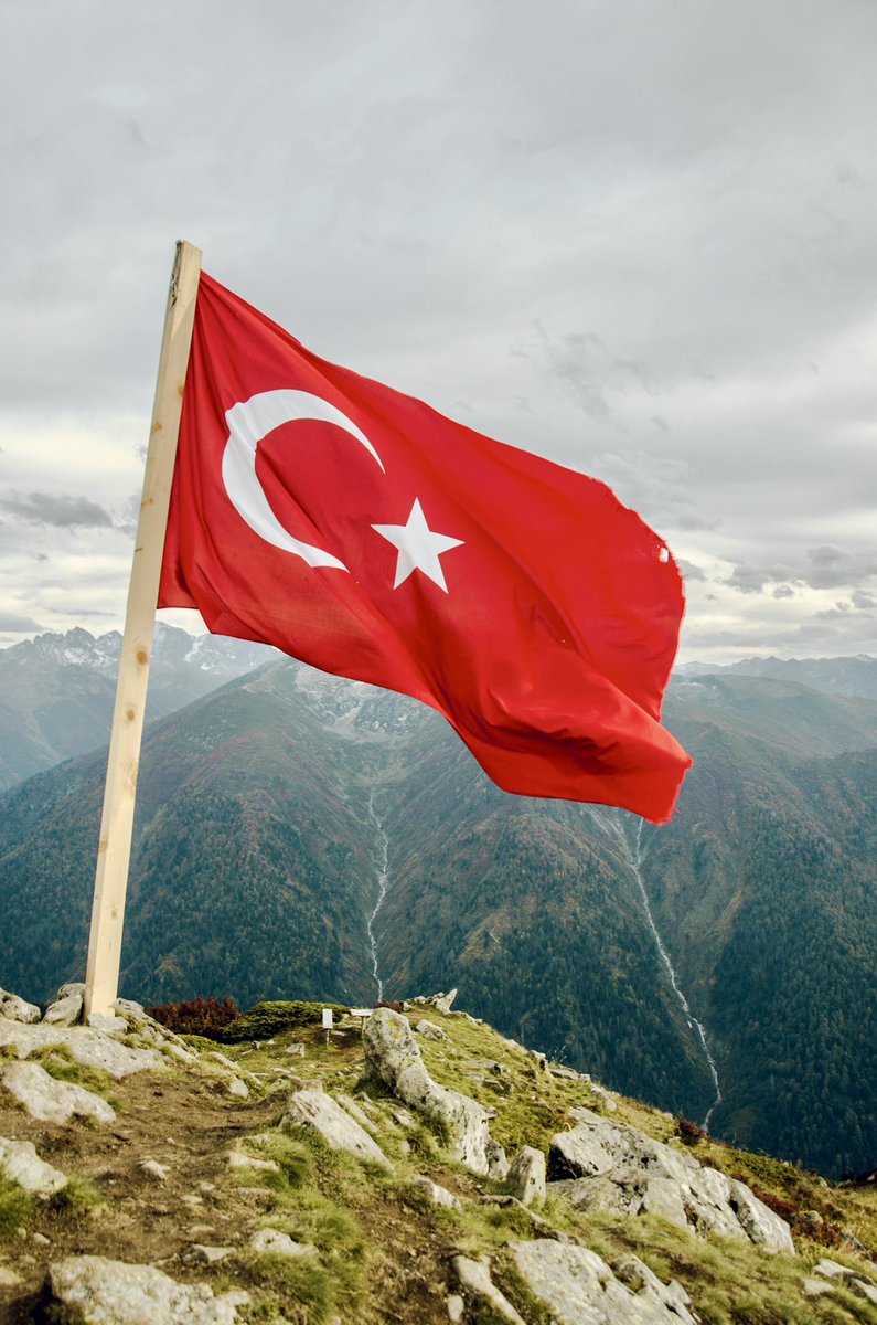 Bu milletin derdi belli, çözümü de belli:
Adalet, liyakat, ahlaklı yönetim!
Milli Görüş’ün tek temsilcisi olarak;
Yolsuzluğa, israfa ve adaletsizliğe karşı mücadelemizi kararlılıkla sürdüreceğiz.
Aziz milletimizi asla aldatmayacağız! 🇹🇷