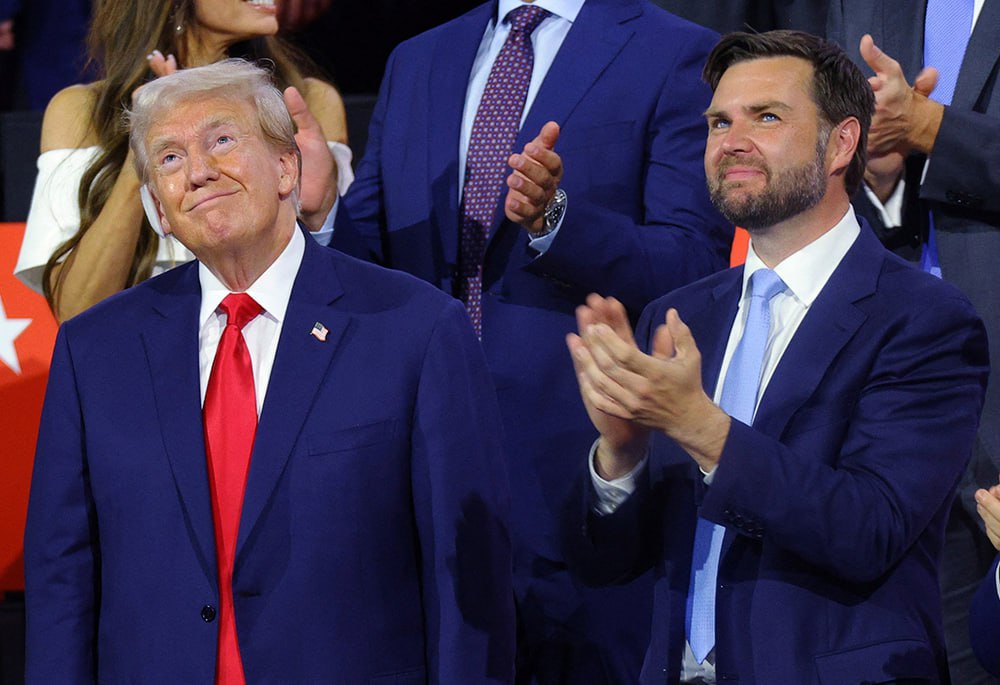 How Many Of You Are Willing To Publicly Say They Stand With Trump 💯%?

Give Me A Thumbs-Up👍 If President Trump Can Count On You!!!