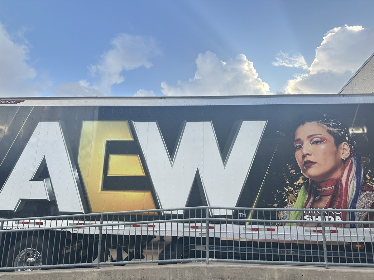 志田ちゃんみーつけた👀💛🧡

#aew