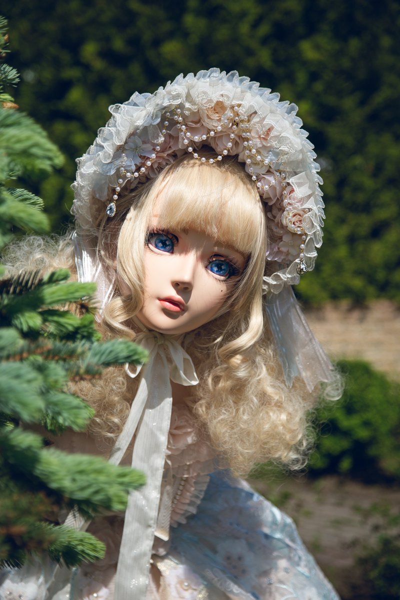 I see you! 👀 
Finally! Someone who isn’t a tree or a rock! 🌳🗿
Heyyy you! 👋 Are you real?! Or am I officially hallucinating from boredom?? (´｡• ω •｡`)

#Kigurumi #着ぐるみ #キグルミ #Lolitafashion #EGL #LostDoll