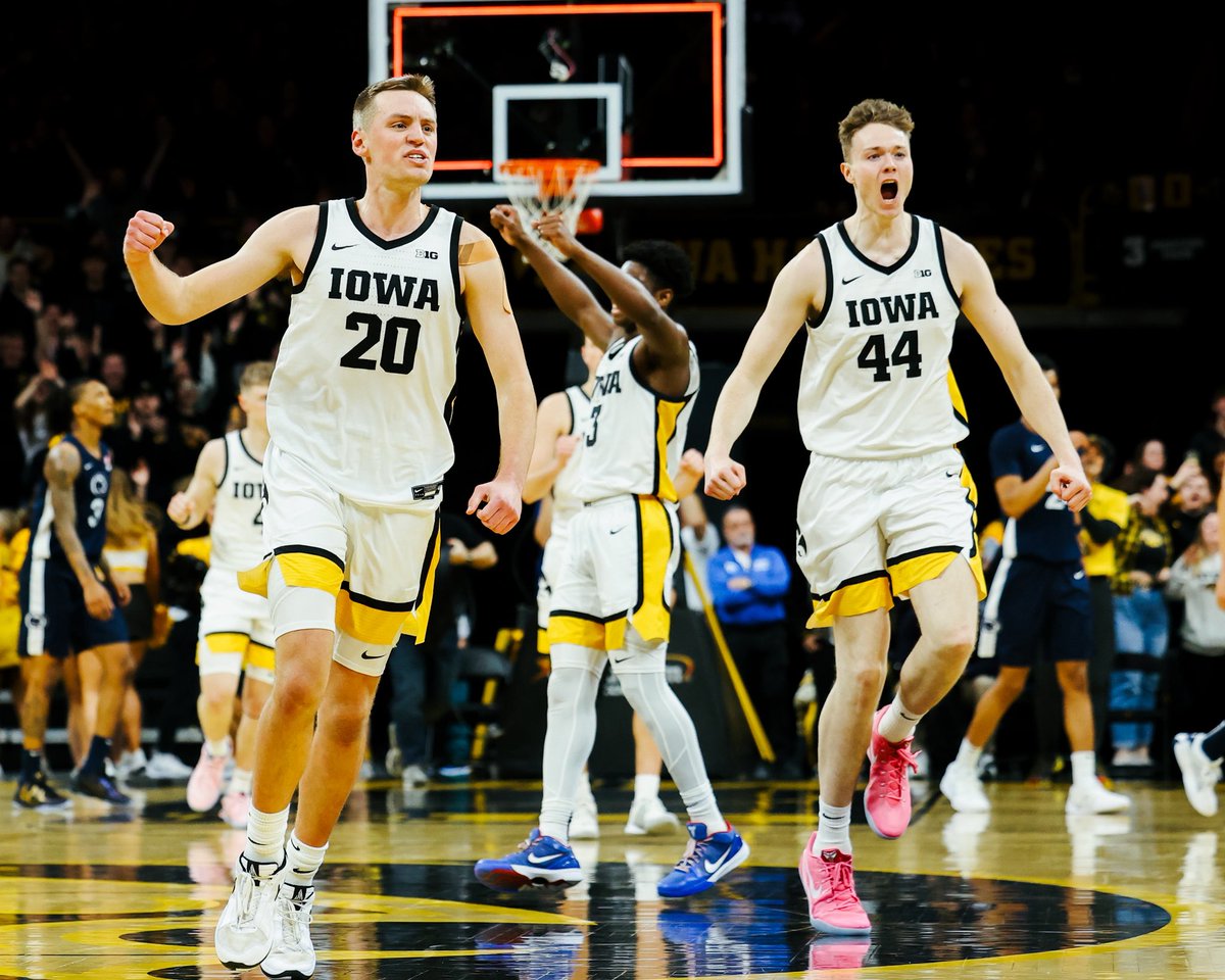 IowaHoops's tweet image. Our 2024-25 B1G Distinguished Scholars 📓
@payton_20_ x @MulveyRiley
#Hawkeyes